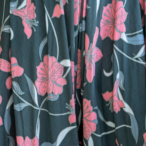 Greta Garbot Kimono Wrap Top in Palawan Grey | SWATCH